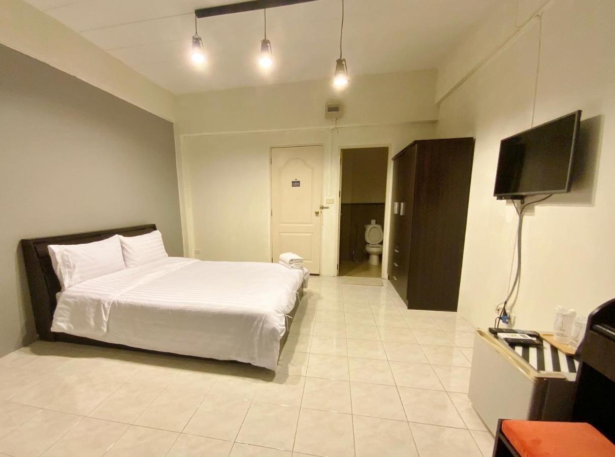 Uh Hostel Bangsaen Exteriér fotografie